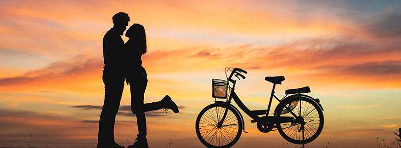 उस मोड़ पर जहाँ प्यार खामोश था Love story romantic